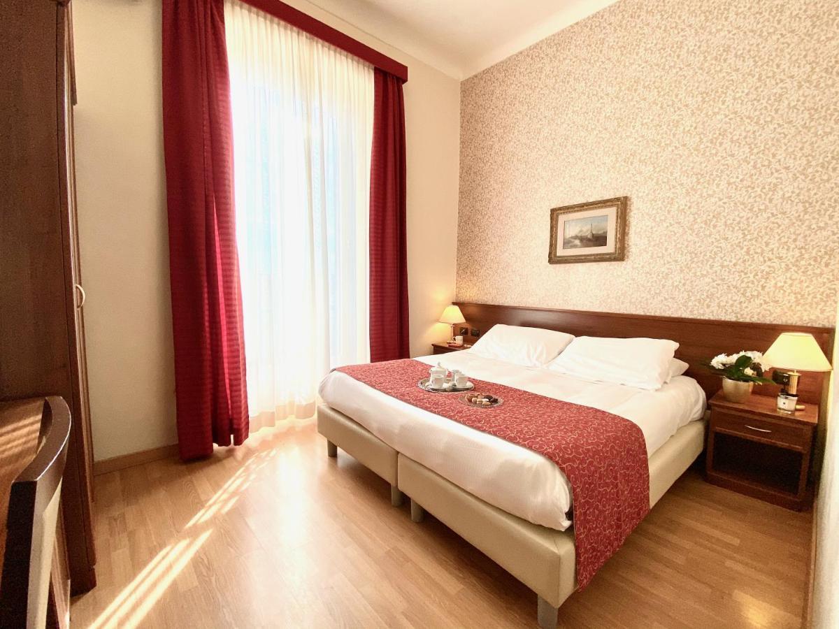 Hotel Eletto Санремо Экстерьер фото
