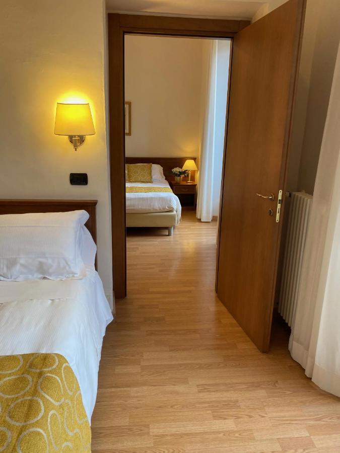 Hotel Eletto Санремо Экстерьер фото