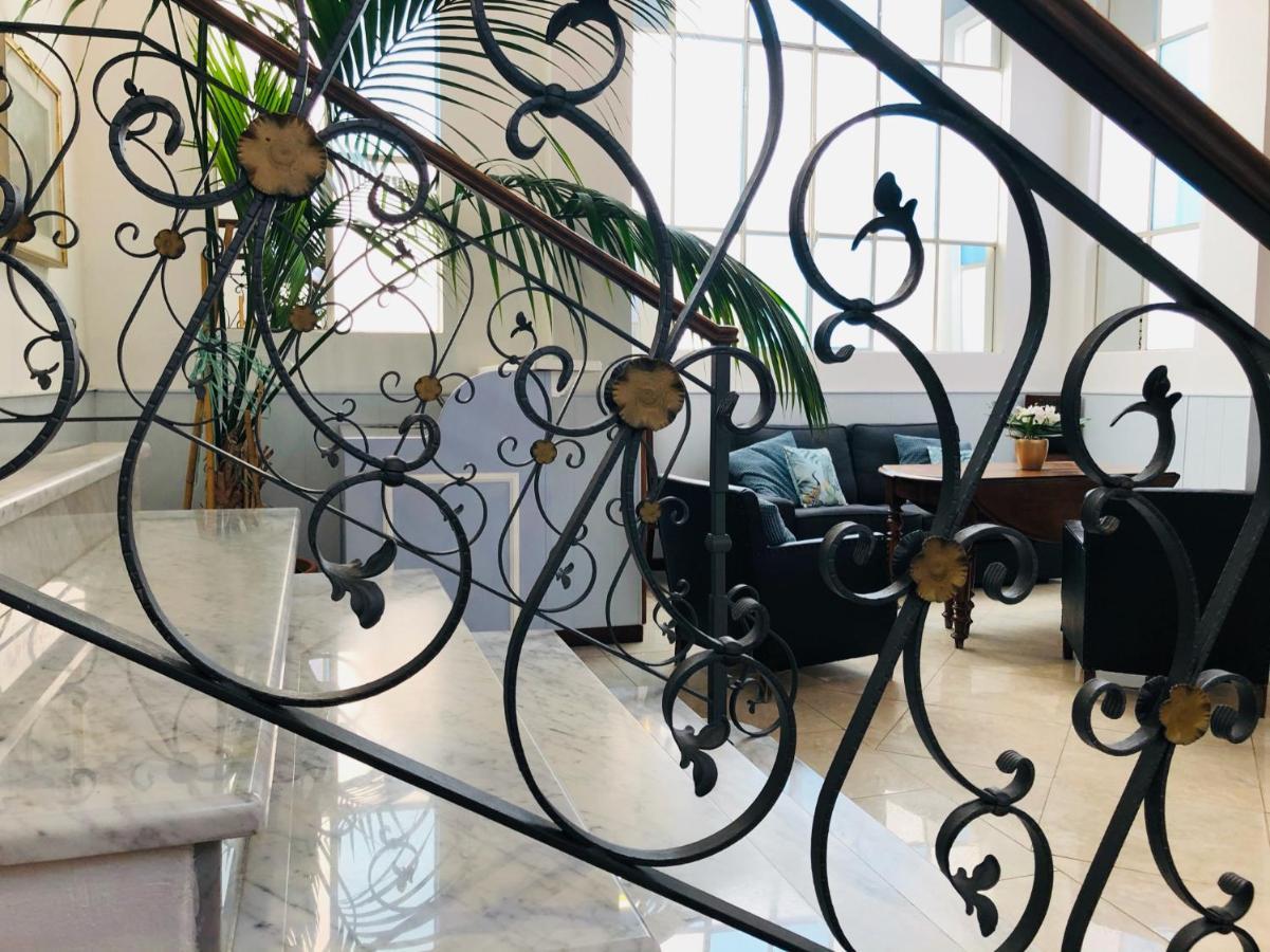 Hotel Eletto Санремо Экстерьер фото