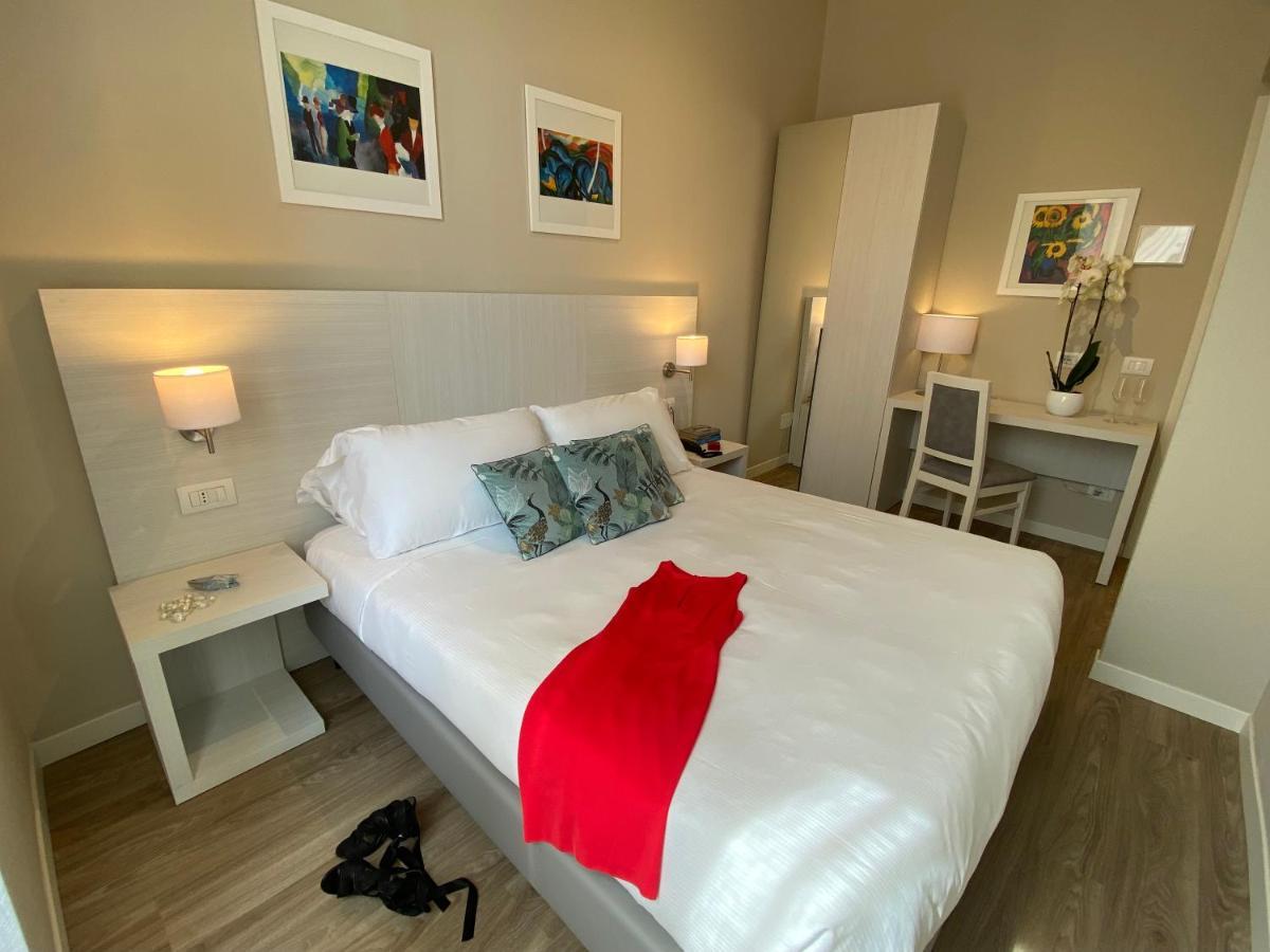 Hotel Eletto Санремо Экстерьер фото